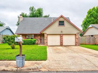 1016 Juno Cir, Edmond, OK 73003