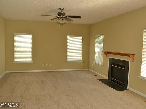 5th image of 1213 Dahlia Ct