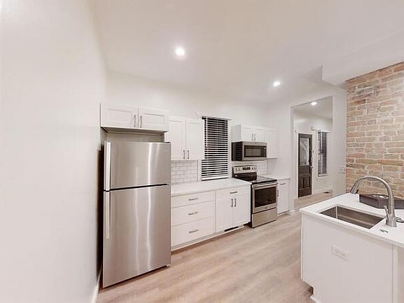 4th image of 603 E Ann St #3