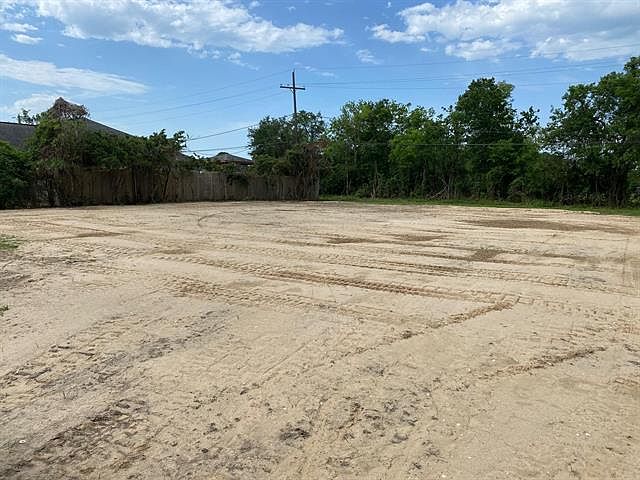 1st image of 2707 Highland Blvd