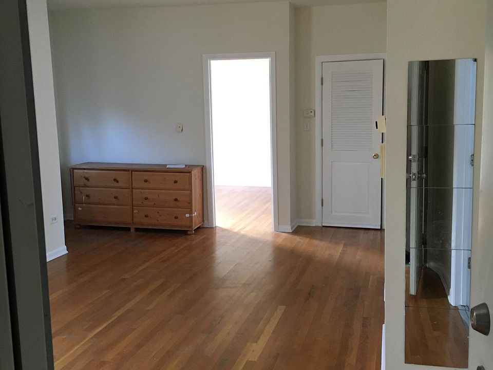 1st image of 4624 N Monticello Ave #3