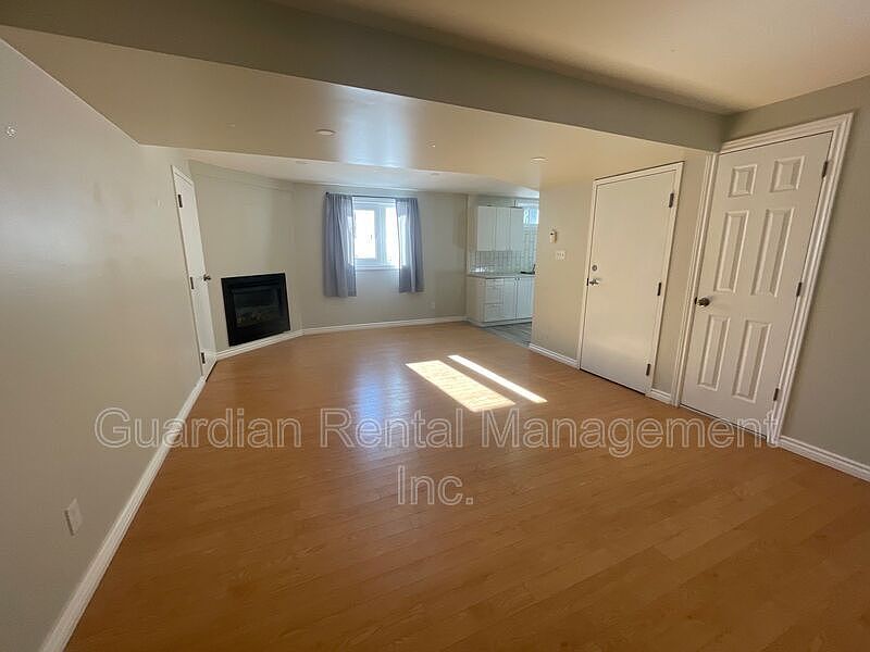 1st image of 2608 Woodlawn Ave Unit 2