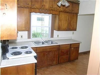 4th image of 1335 Phillips Ave