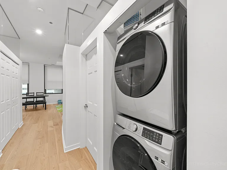 208 W Washington St #912 — Photo 17