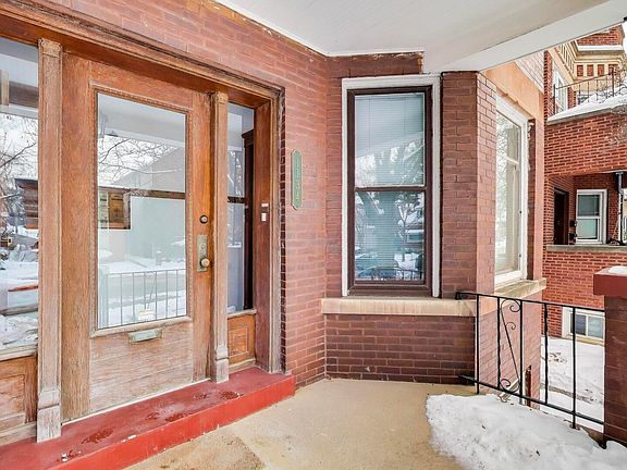 3rd image of 1134 S Oak Park Ave