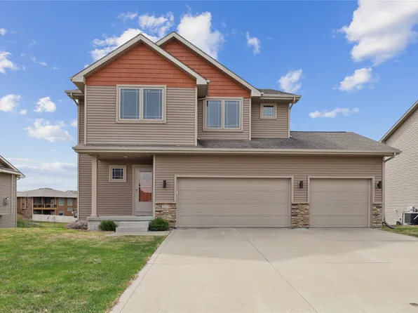 250 NE Fox Run Trl, Waukee, IA 50263
