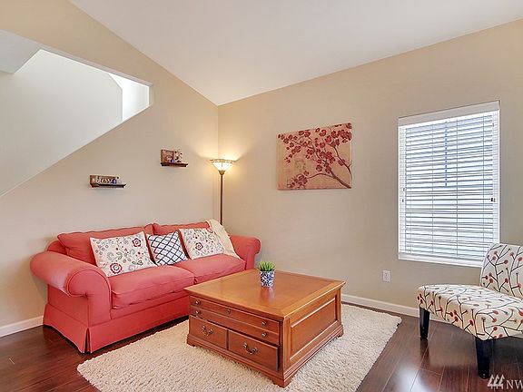 5th image of 2130 62nd Pl SE