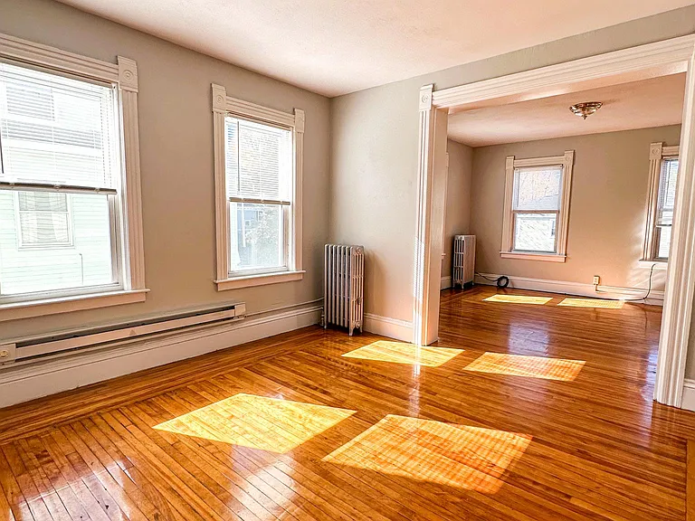 19 Maple Tree Ln #2 — Photo 2