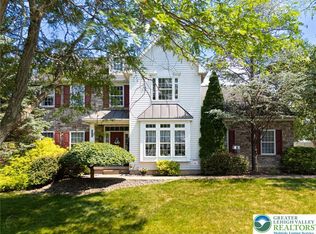 2555 Steele Ln, Easton, PA 18040