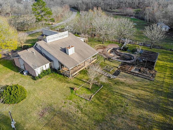 4th image of 37627 Elberta Ln