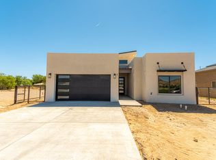 338 SW Sichler Rd, Los Lunas, NM 87031