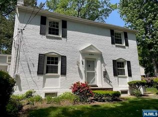 1130 Magnolia Rd, Teaneck, NJ 07666