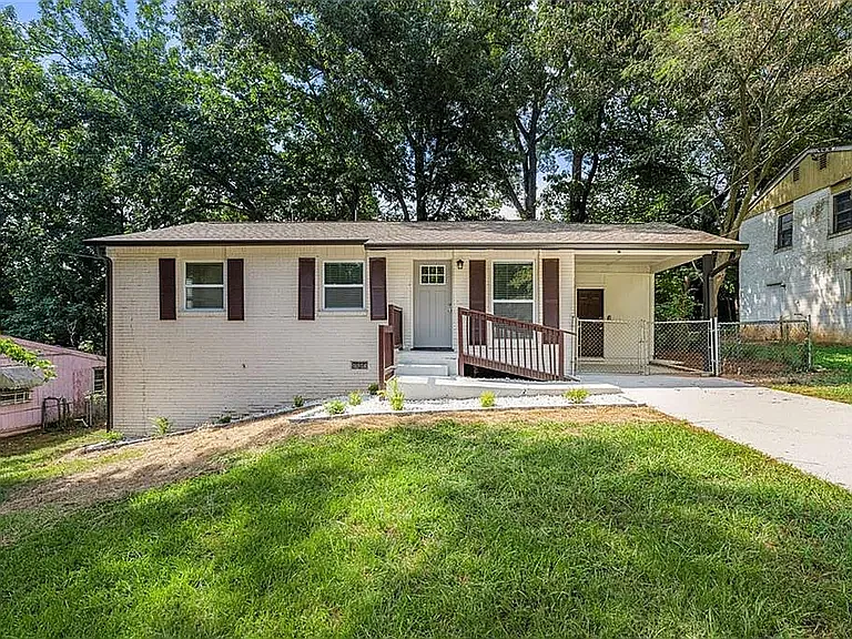 3594 Fairlane Dr NW — Photo 12