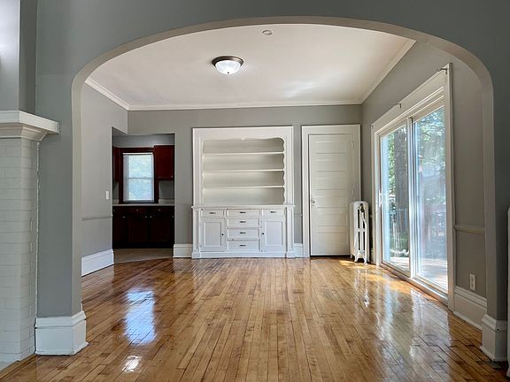 2nd image of 1114 Thomas Ave N