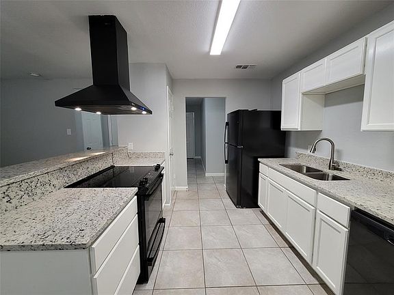 4th image of 9906 Runnymeade Pl
