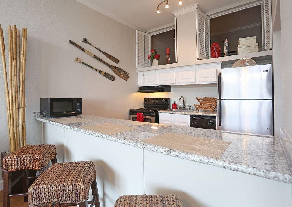 The Oceanfront Galveston Apartments 7820 Seawall Blvd Galveston TX