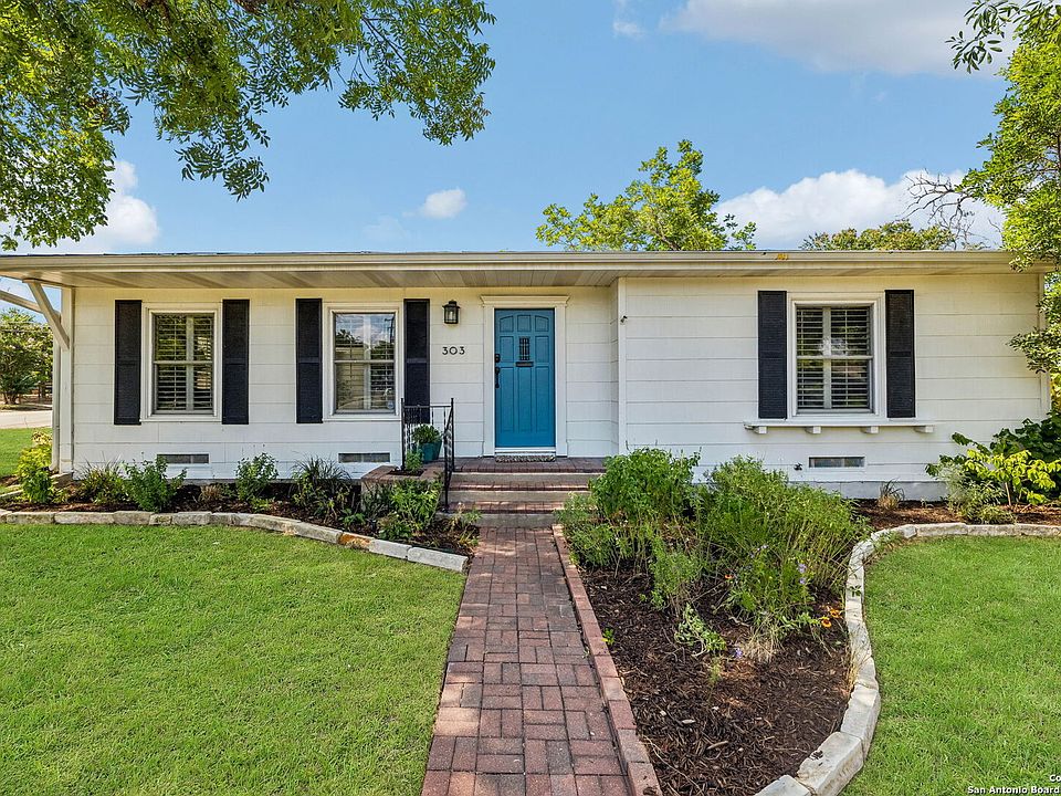 1st image of 303 BREES BLVD