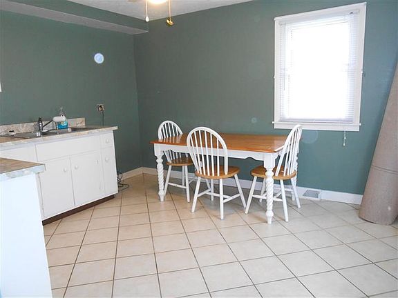 5th image of 1776 Lindale Nicholsville Rd