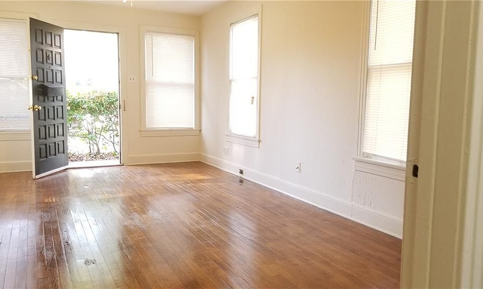 1st image of 1705 W Avenue B #B