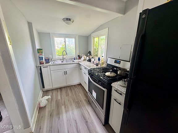 2nd image of 5702 Edgewater Dr