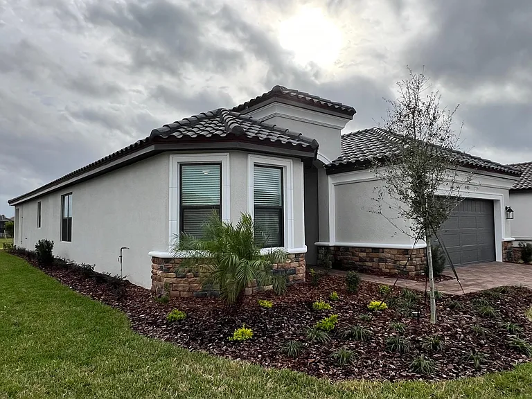 4583 Crestpoint Way — Photo 3