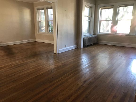 5th image of 550 Sherman Ave APT 1