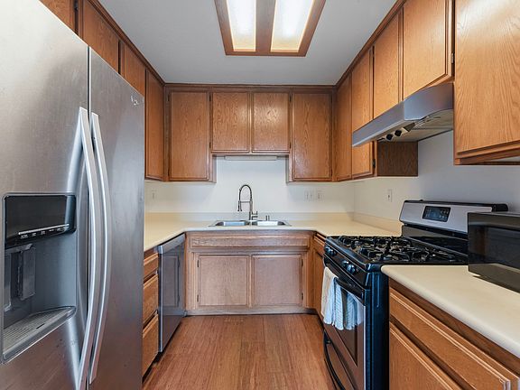 3rd image of 4129 Fanuel St