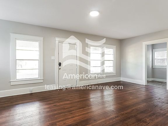 1228546_004_living_room_14049101.jpg