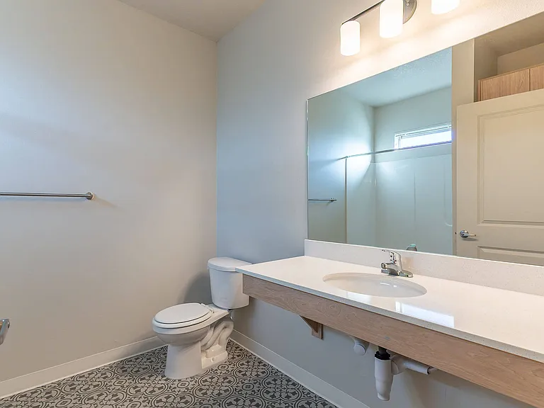 Woodburn Place Apartment Homes — Photo 43