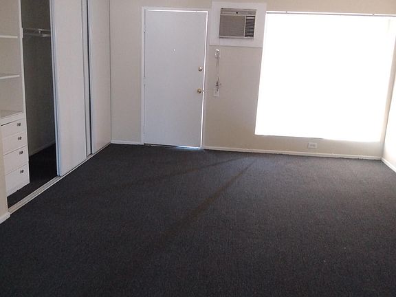 3rd image of 2704 Del Rosa Ave #1