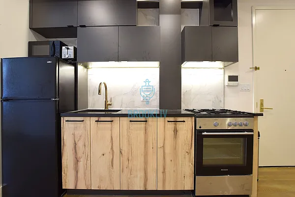 Rented by null | media 11