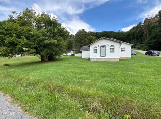 102 Piedmont St, Elizabethton, TN 37643