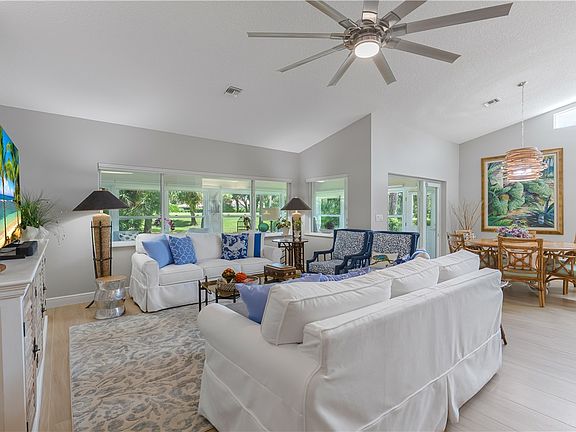 2nd image of 5795 Magnolia Ln