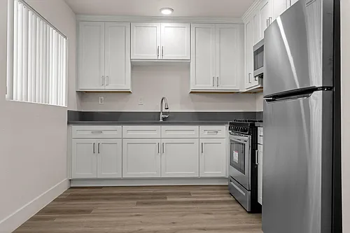 4764 Forman Ave. Photo 1