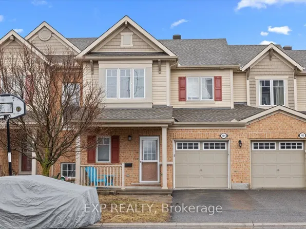 104 Harmattan Ave, Ottawa, ON K2S 0E3