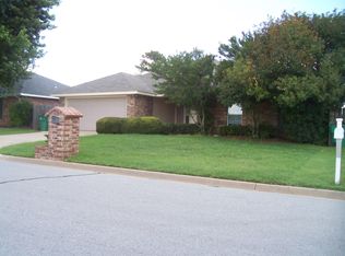 1203 Lisa Ln, Burkburnett, TX 76354