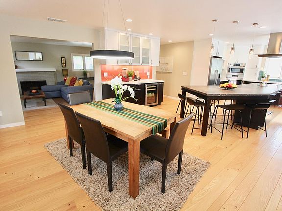 4th image of 1823 Marlyn Way