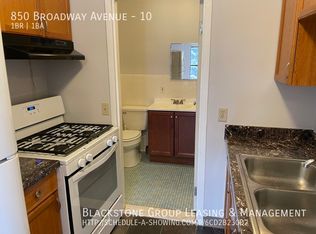 850 Broadway #10, East Providence, RI 02914
