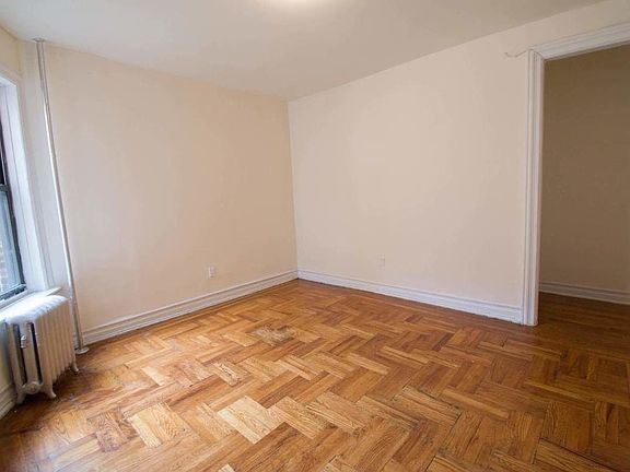 4th image of 30-84 34th St #4D
