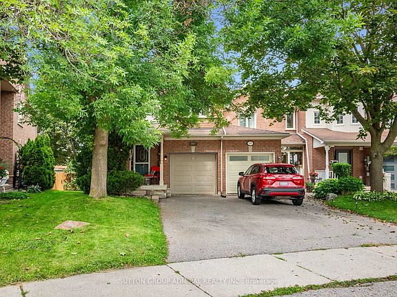 3rd image of 267 Warner Cres