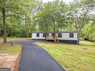 3520 Haynes Ridge Rd, Loganville, GA 30052