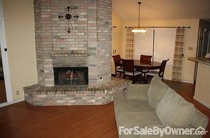 4th image of 2606 Mud Lake Dr