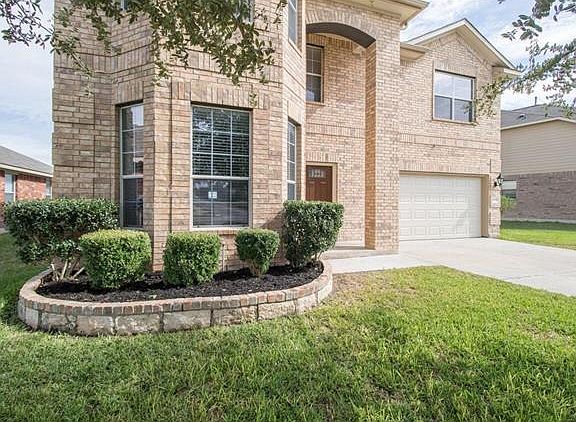 3rd image of 4509 Rolling Water Dr