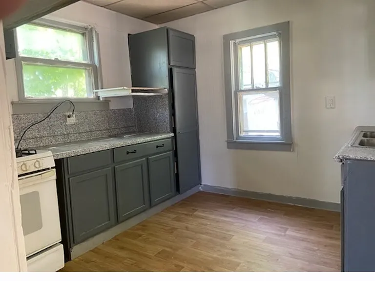 219 S Johnston Ave — Photo 7