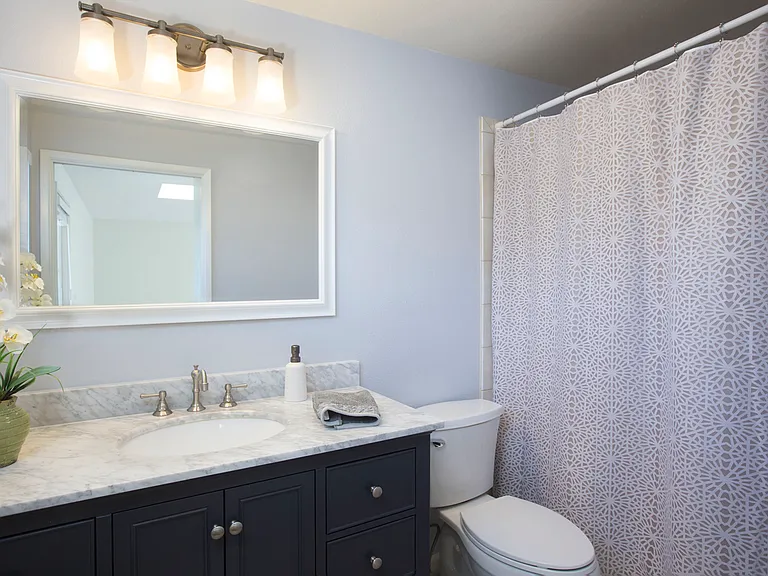 1344 Torrey Pines Rd — Photo 16