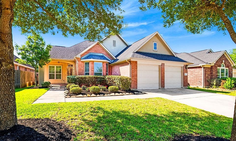 1st image of 20822 Avery Cove Ln