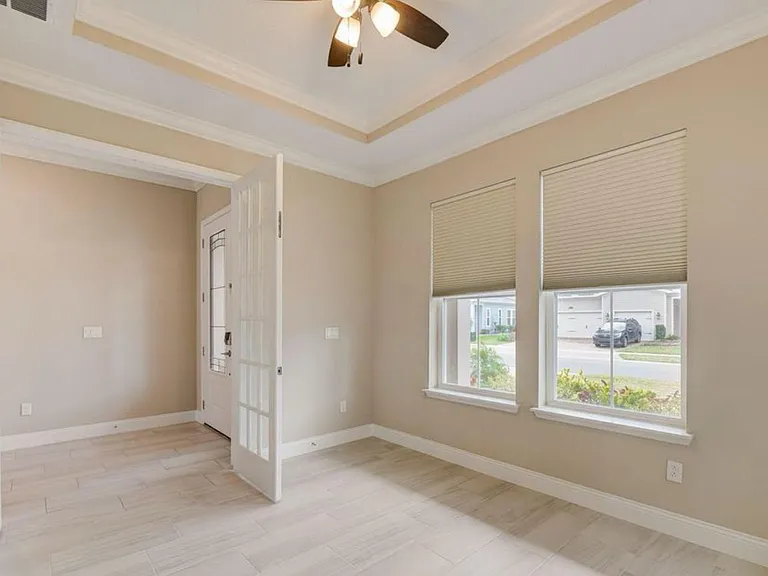 office room at the beginning of the house