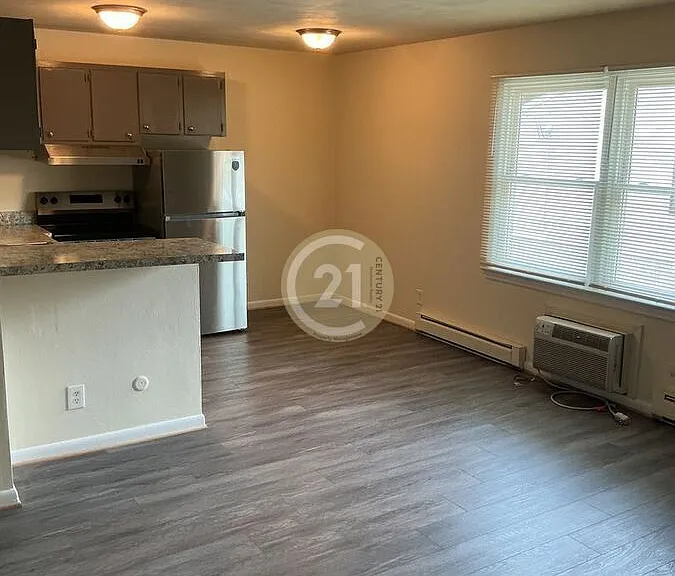 1111 Hugo St #D — Photo 2