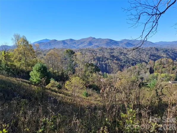 310 Sunset Mountain Rd, Bakersville, NC 28705