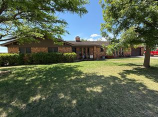 1219 NW 2nd St, Stratford, TX 79084